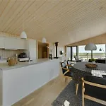 40123-juelsminde-ved-diget-3 *