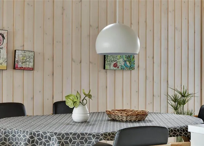 40123-juelsminde-ved-diget-3 *