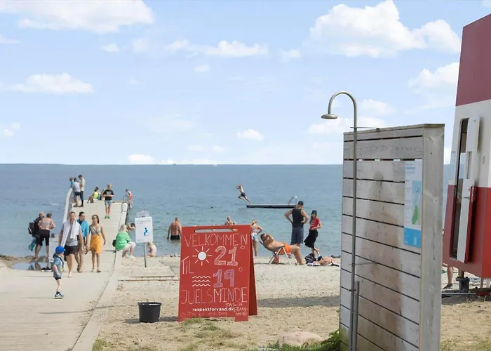 40123-juelsminde-ved-diget-3 * Juelsminde (Hedensted)