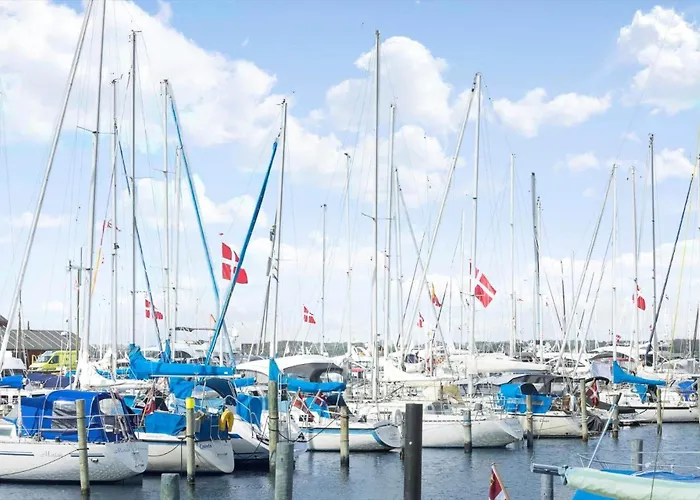 40123-juelsminde-ved-diget-3